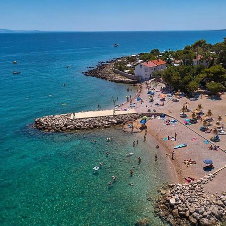Apartments & Rooms Strcic Petra Krk Town Exterior foto
