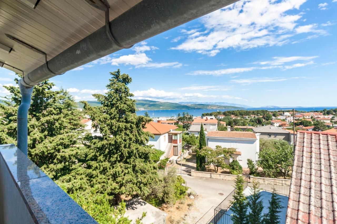 Apartments & Rooms Strcic Petra Krk Town Exterior foto